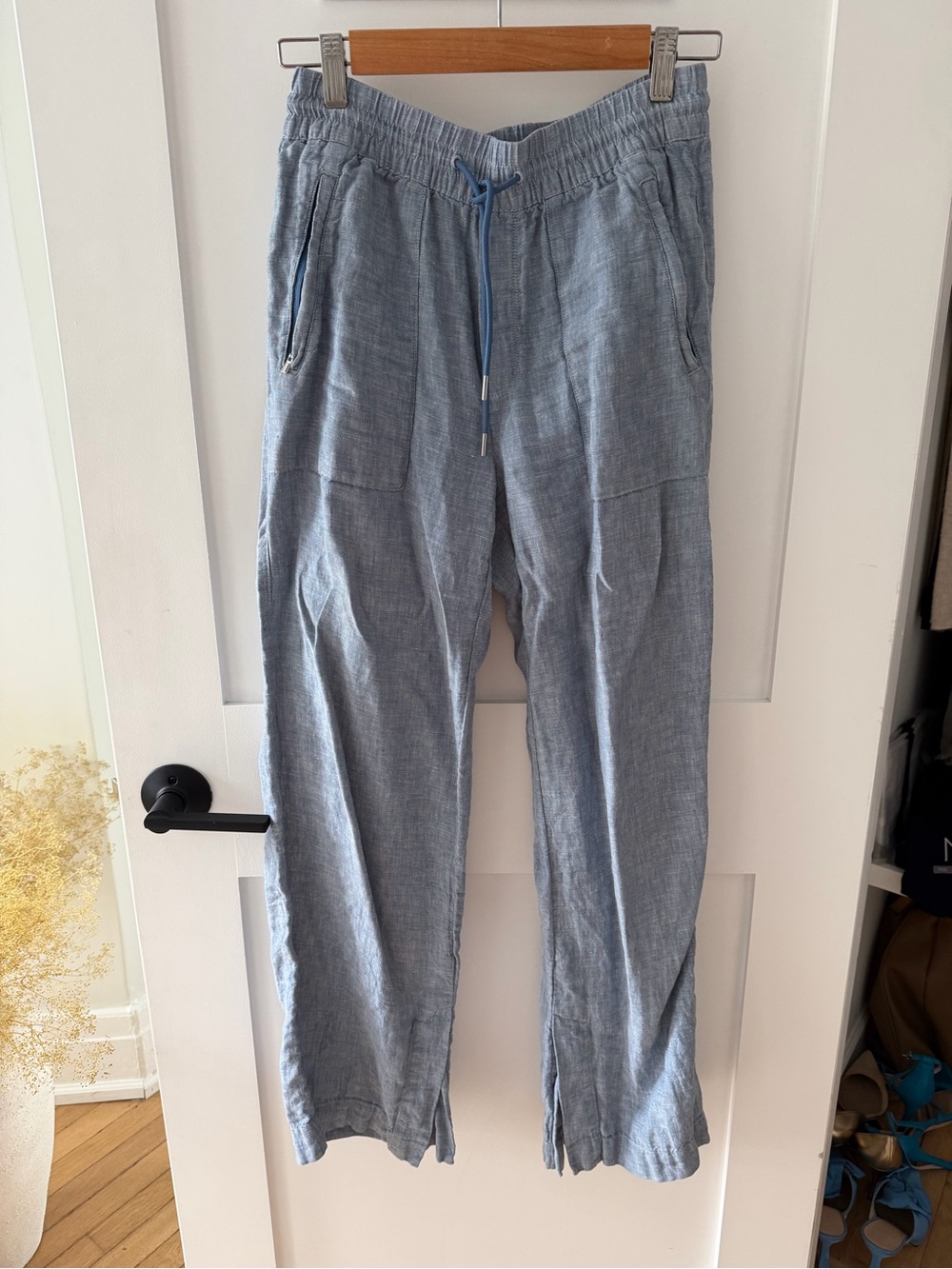 Athleta Light Blue Men's Pull-On Joggers